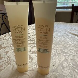 COPY - Mary Kay Satin Hands Protecting Softener-Emollient Cream- 2.1 oz Brand N…